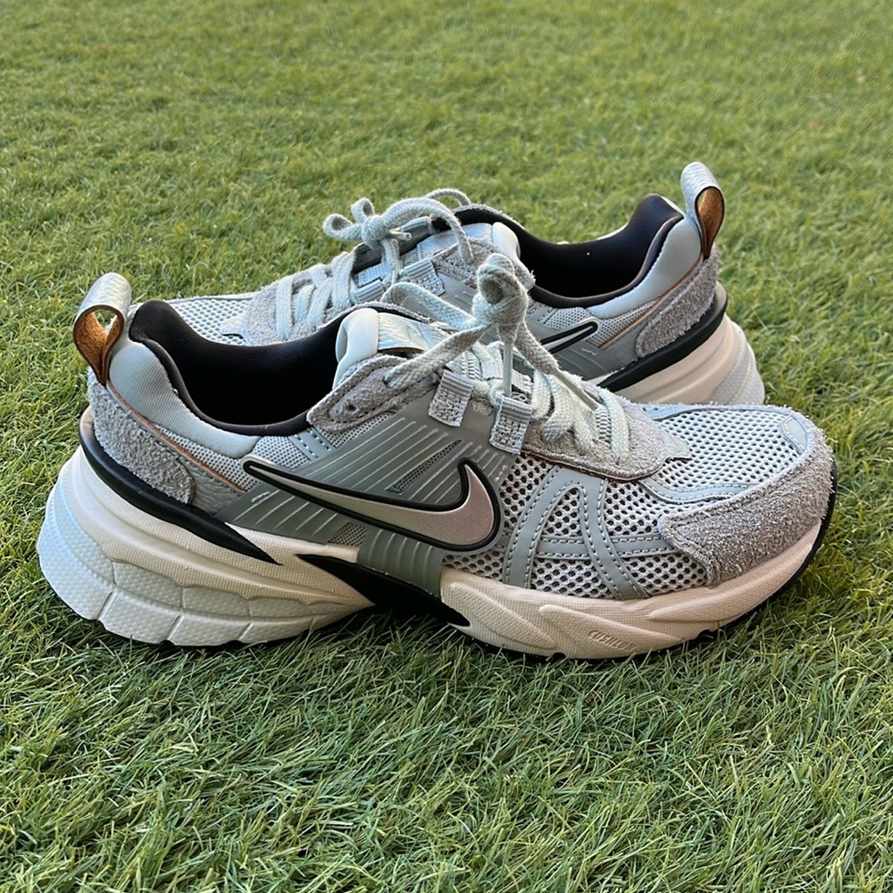 Nike V2K Run
